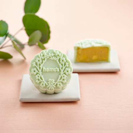 Snow-skin Mango Pomelo Mooncake