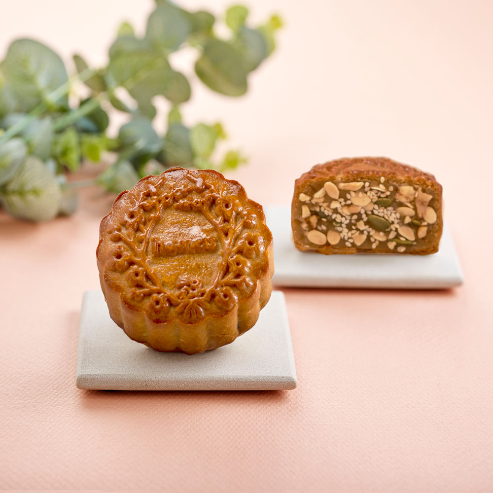 Mixed Nuts and Seeds Baked Mooncake