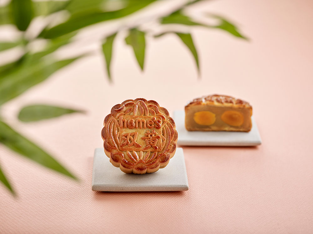 Traditional White Lotus Paste with Double Yolks Mooncake